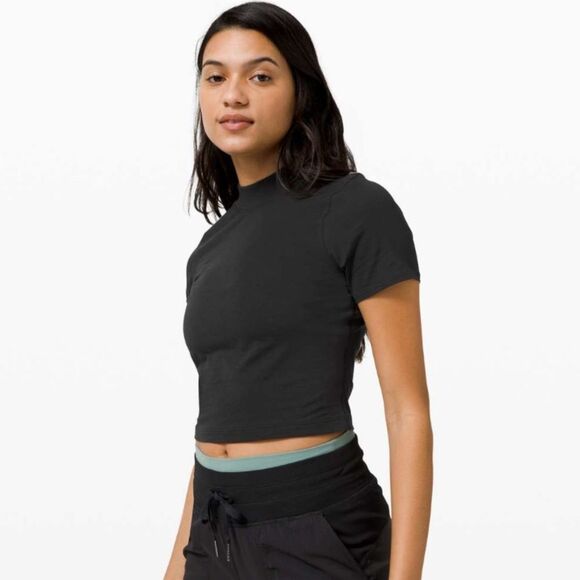 BNWOT Lululemon Kitsilano Mock Neck Tee - size 2 - Picture 2 of 6